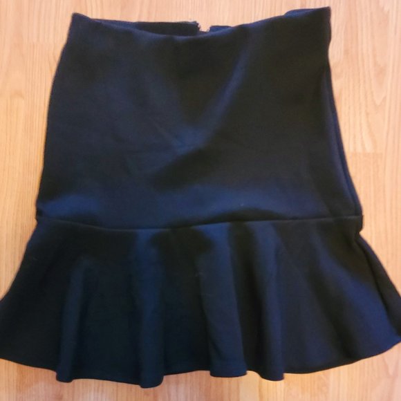 stretch black skirt Size S/M - Picture 4 of 5